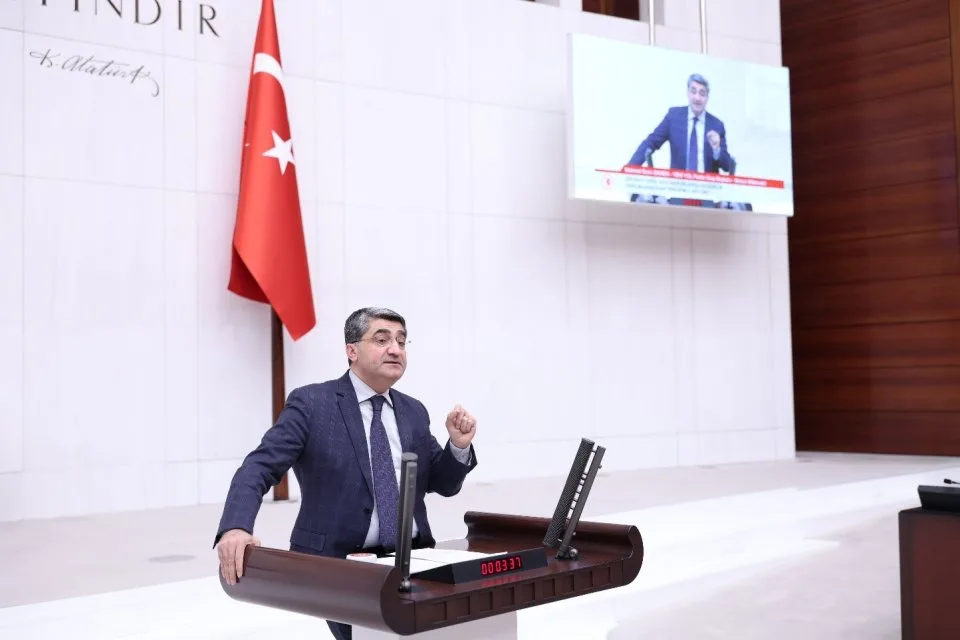 EKMEN: TÜİK verileri dahi ekonomideki kırılganlığı gösteriyor
