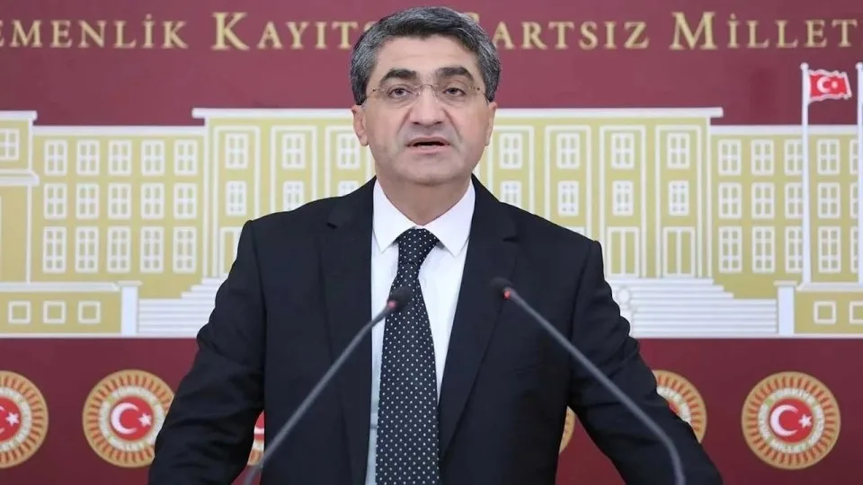 Ekmen: "Mersin Barosu’nun 100 Yıllık Onurlu Geçmişini Kutluyoruz"