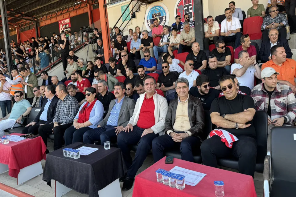 DEVA Partili Ekmen, Batman Petrolspor'un Şampiyonluğunu Kutluyor: "Bu Zafer, Hepimizin; Emeği Geçen Herkese Teşekkürler!”