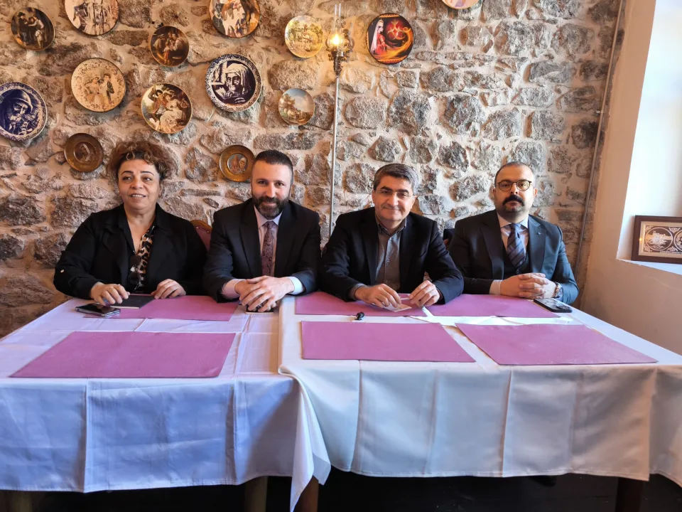 EKMEN; KARS’TA KONUŞTU: TURİZM BAKANI NURİ ERSOY İSTİFA ETMELİ!