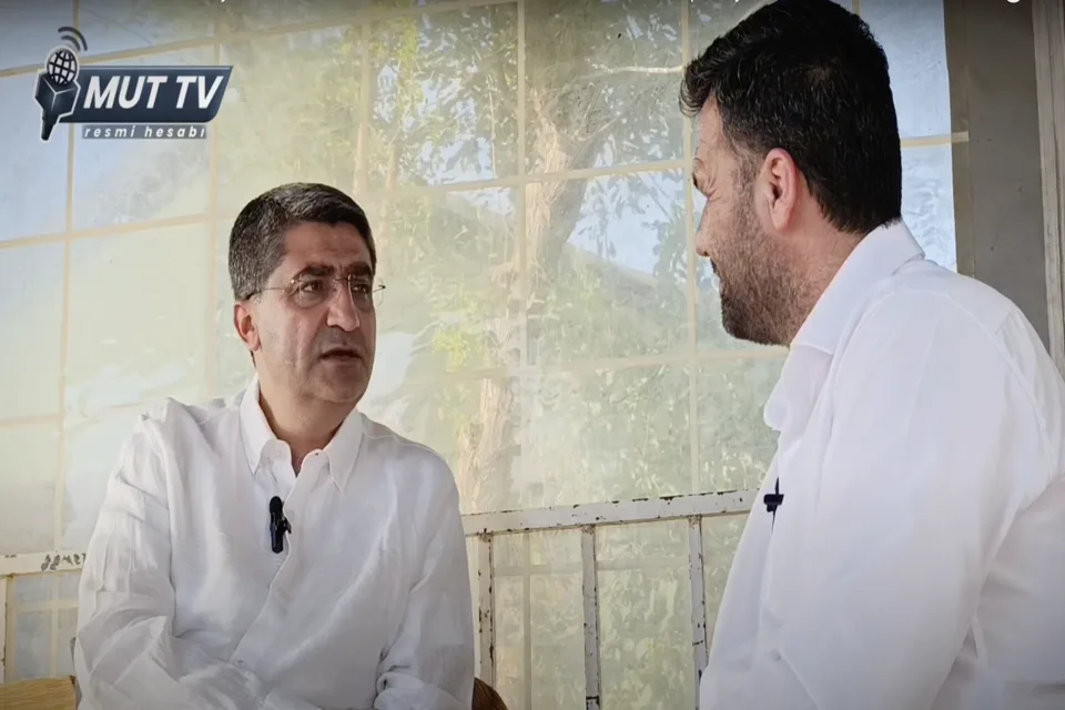 EKMEN: OXFORD’TAN DAHA PAHALI BİR EĞİTİM VERİYORUZ!