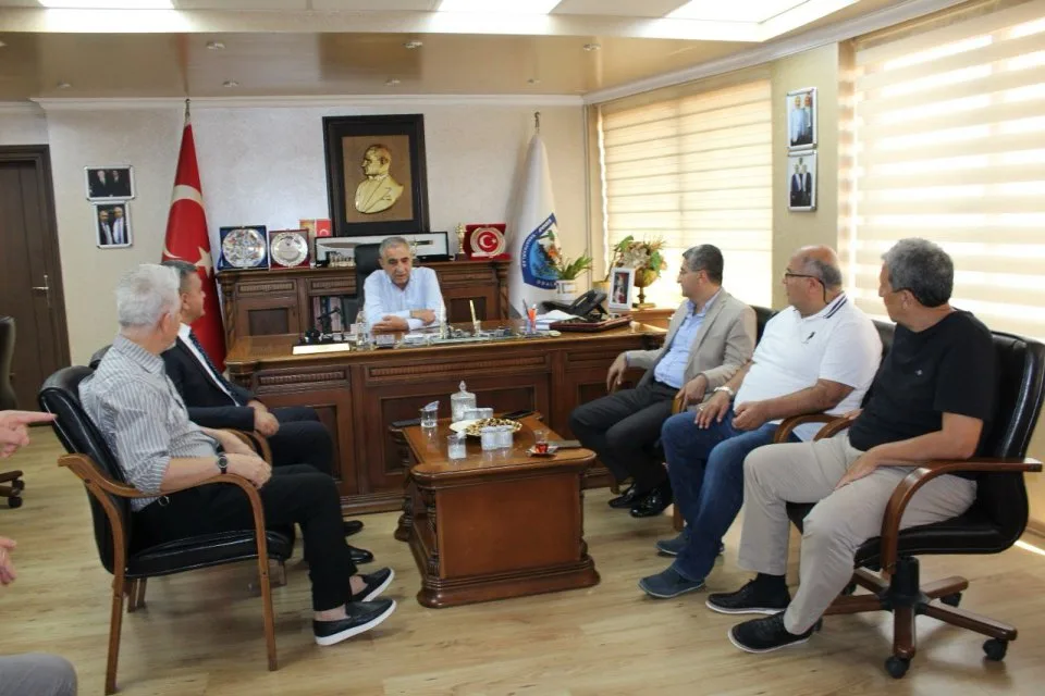 EKMEN: AHİLİK HAFTASI KAPSAMINDA MERSİN ESNAF SANATKÂRLAR BİRLİĞİ’Nİ ZİYARET ETTİ. ESNAF TEMSİLCİLERİ, KÜÇÜK SANAYİ SİTELERİ YAPILMALI!