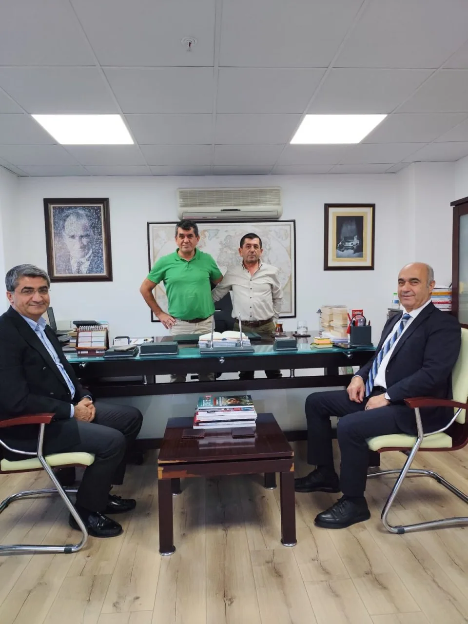 Mersin’in ve Çukurova’nın  eğitim hayatının en önemli kurumlandan olan Kitapsan’ı ziyaret ettik