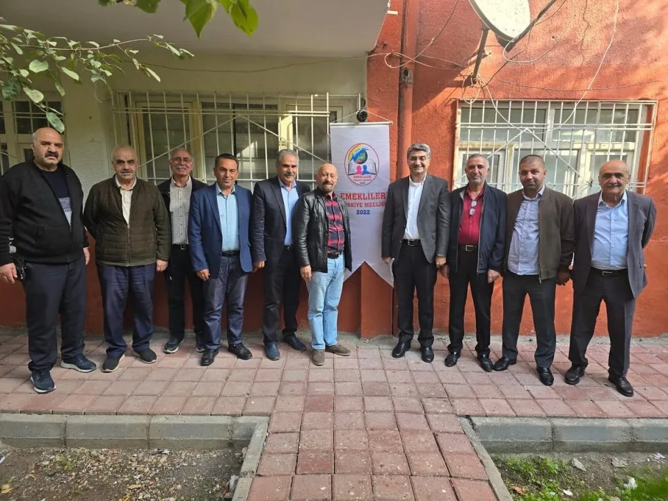 Türkiye Emekliler Meclisi Sendikası Diyarbakır Şubesini ziyaret ettik.