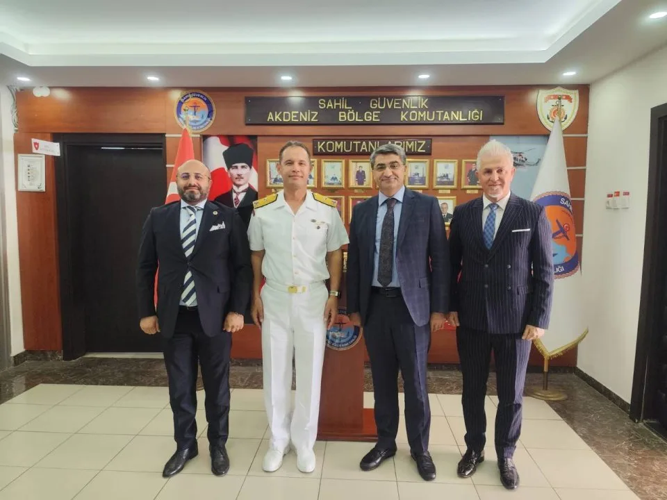 Sahil Güvenlik Akdeniz Bölge Komutanlığını SG. Tuğamiral Oğuz Bavbek’i makamında ziyaret ettik.