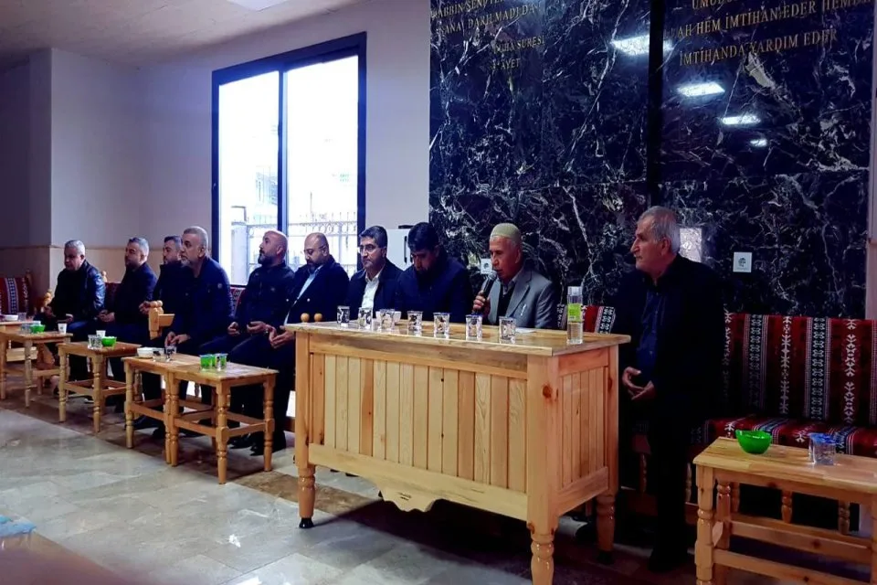 Mersin Deva Partisi İl Başkanımız Taner Işıkbay ve yönetimi ile Hacı Nihat Tok ve Mehmet Can Duman’ın yengelerinin taziyesine katılım sağladık.