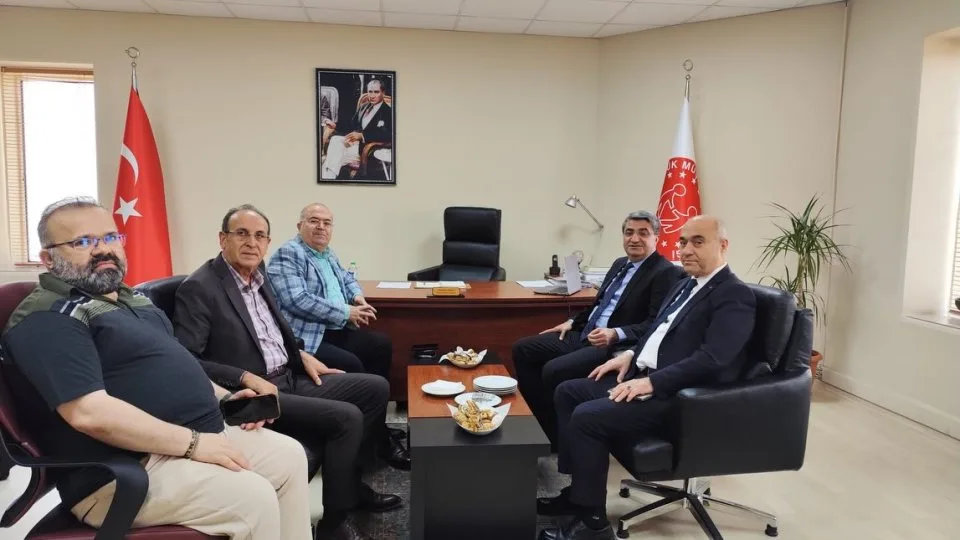Mersin Gümrük Müşavirleri Derneği Başkanı Sayın Cebrail Orman, Yönetim Kurulu Üylerinden Ferudun Gündüz ve Selahattin Coşkun’u ziyaret ettik.