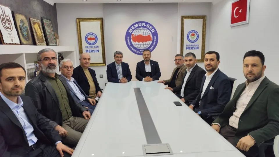 Memur-Sen ve Memur-Sen’e bağlı birimlerin temsilcilerini ziyaret ederek kapsamlı istişarelerde bulunduk.