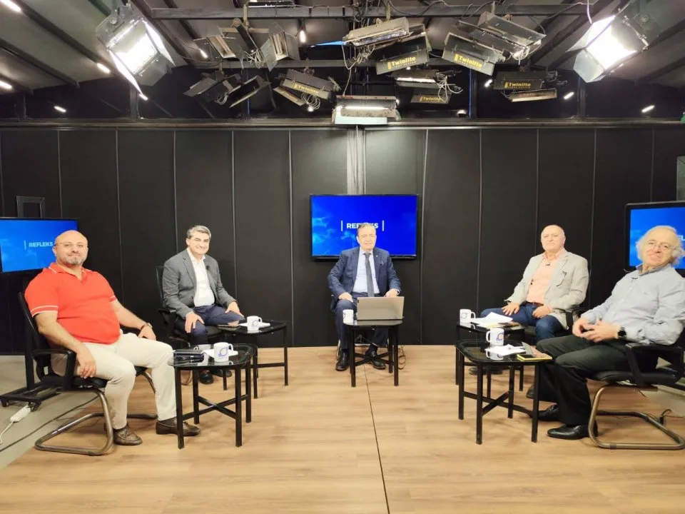 İçel Tv , Sun Rtv ve İçel Fm’in Ortak canlı yayını olan, Ahmet Akın’ın ile Refleks programına misafir oldum