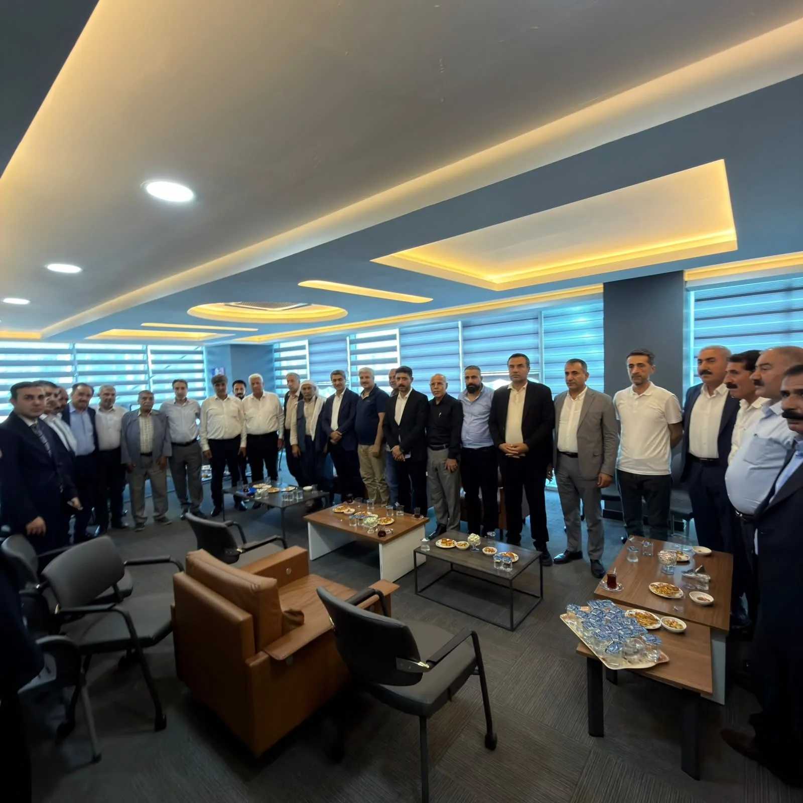 Karacadağ Toplumsal Barış, Sosyal Gelişim ve Dayanışma Derneği’ni (KARACADAĞ-DER) ziyaret ettik