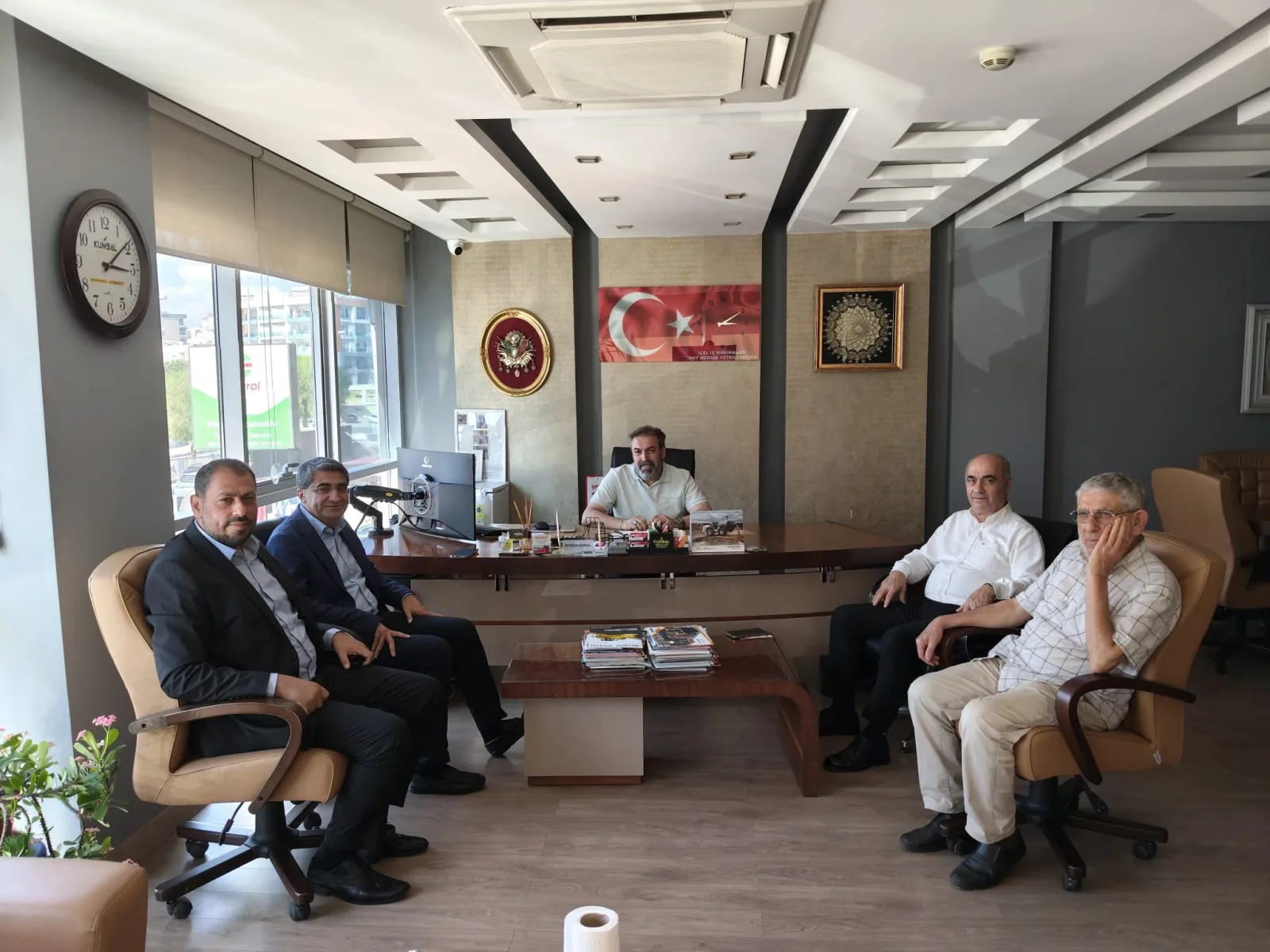 Kumsal Hafriyat’ı ziyaret ederek Sayın Mustafa Kumsal ile bir araya geldik.