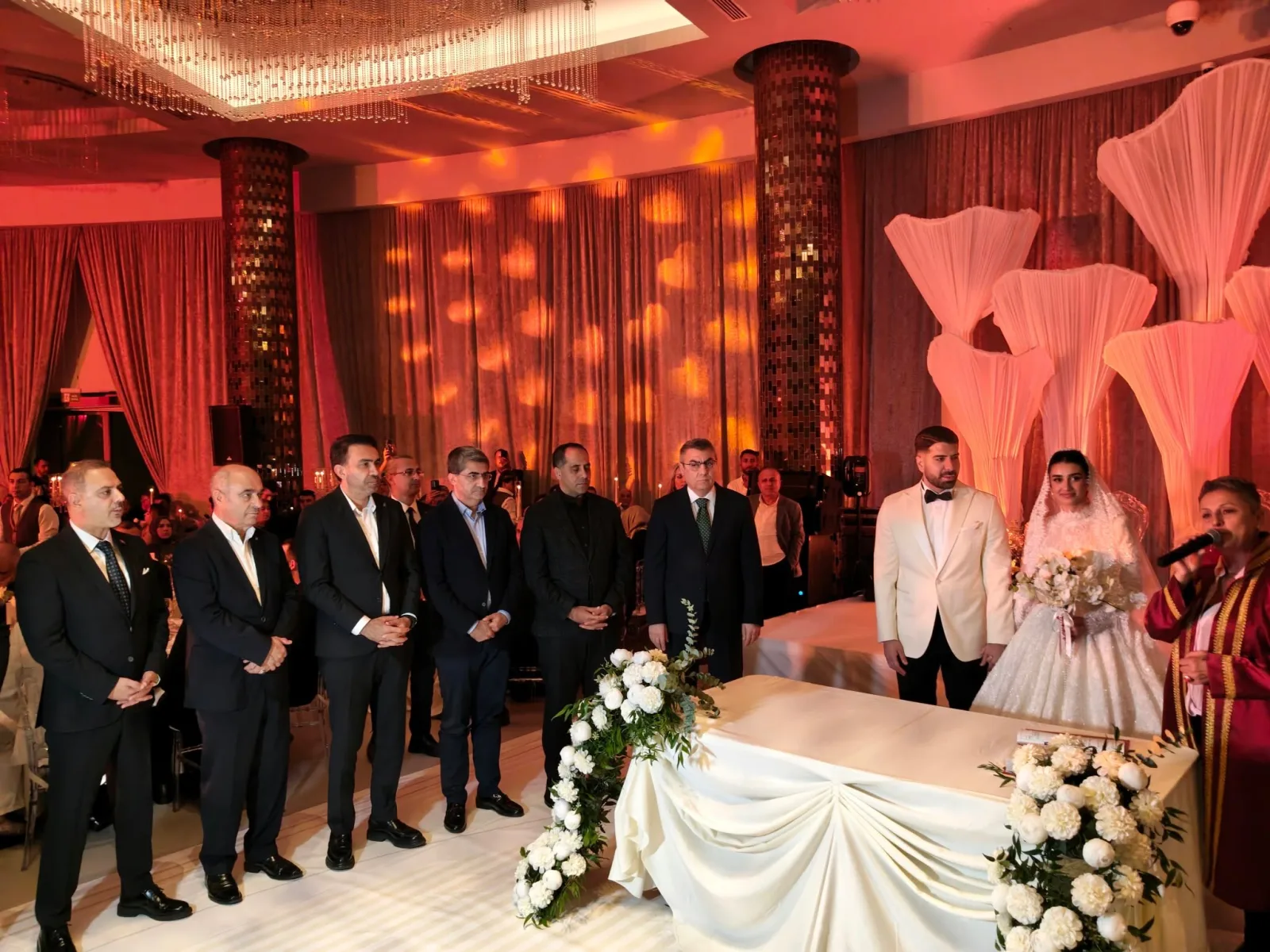 Nisa ve Yiğit çiftimizin nikâh törenine katılarak şahit olduk.