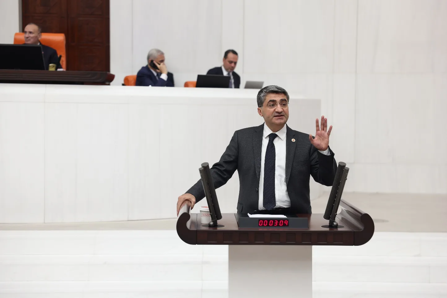 EKMEN: Mersinliye özel fiyat gerekir