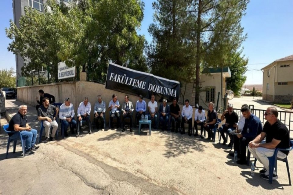 DEVA PARTİSİ MERSİN MİLLETVEKİLİ MEHMET EMİN EKMEN, İDİL ZİRAAT FAKÜLTESİ’NİN TAŞINMA KARARINA TEPKİ GÖSTERDİ