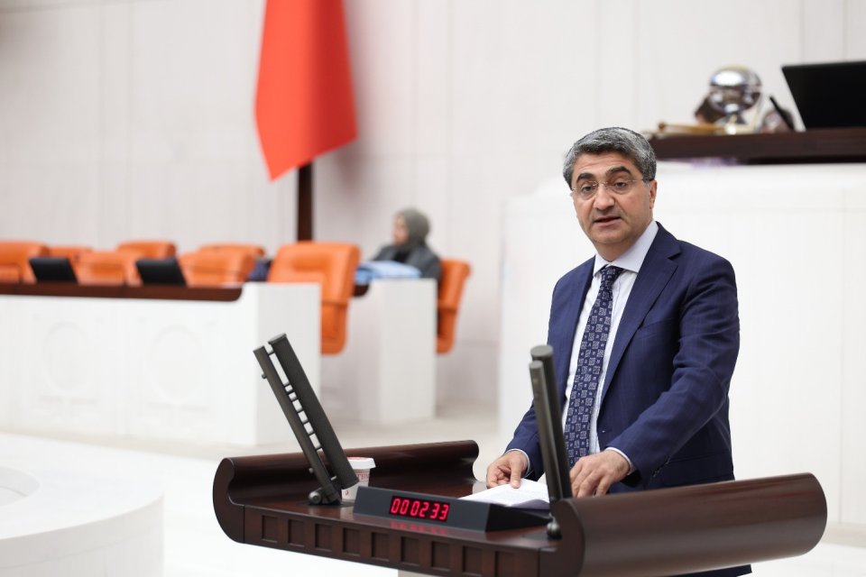 EKMEN: Adli tatil, adaletin de tatile çıkması anlamına gelmemelidir
