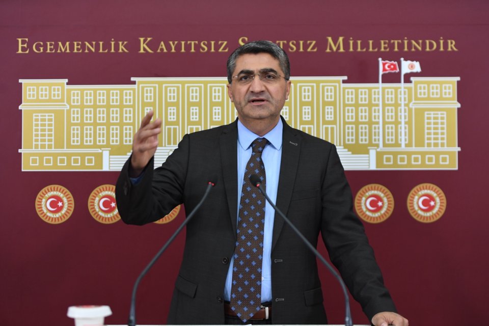 Ekmen: “Çorum’da maden işçisi zulmüne dur deyin”