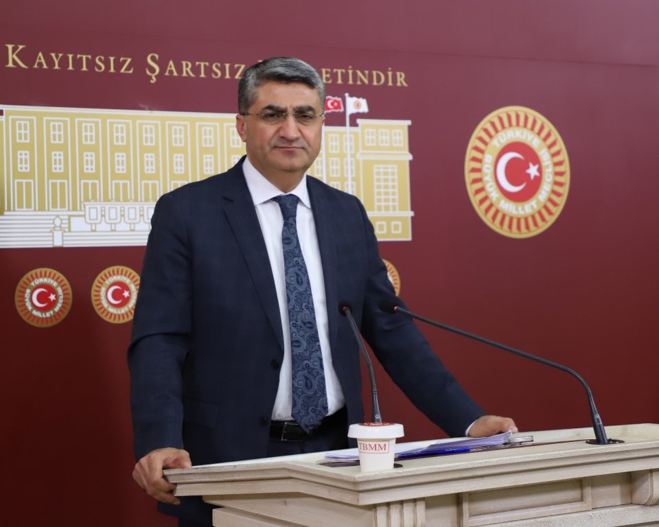 Ekmen’den 23 Nisan’da Türkiye tablosu