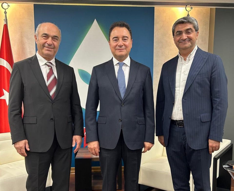 Ekmen duyurdu: DEVA Partisi Mersin İl Başkanı Necmi Ağaoğlu oldu