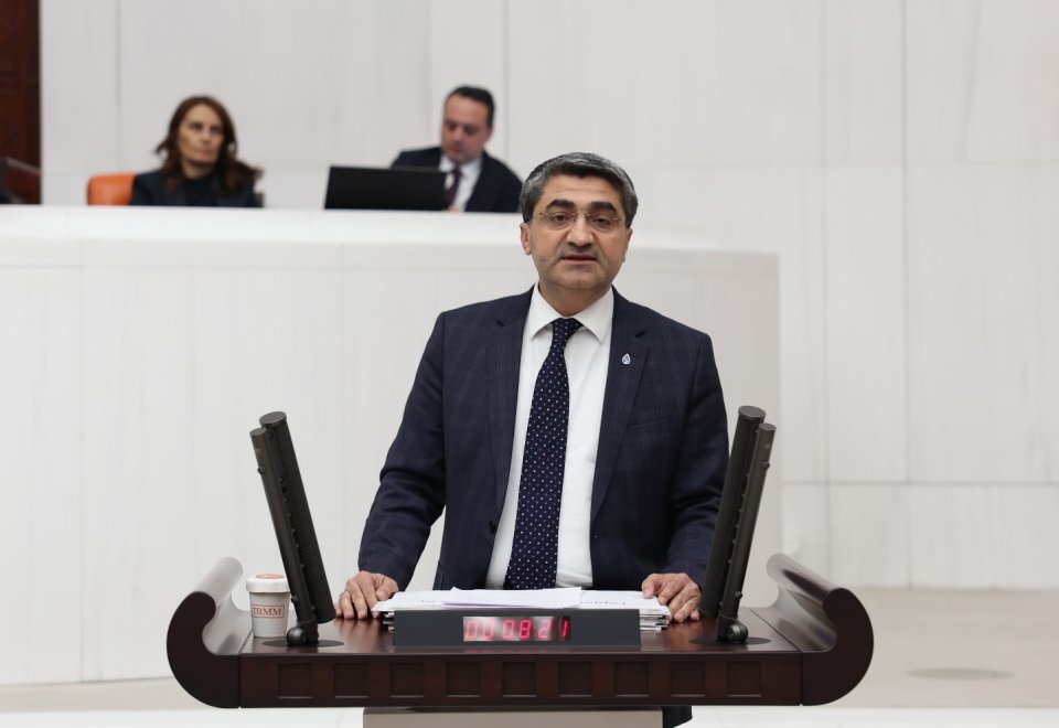 EKMEN: Ekonomik sıkıntı ülkenin her köşesinde hissediliyor