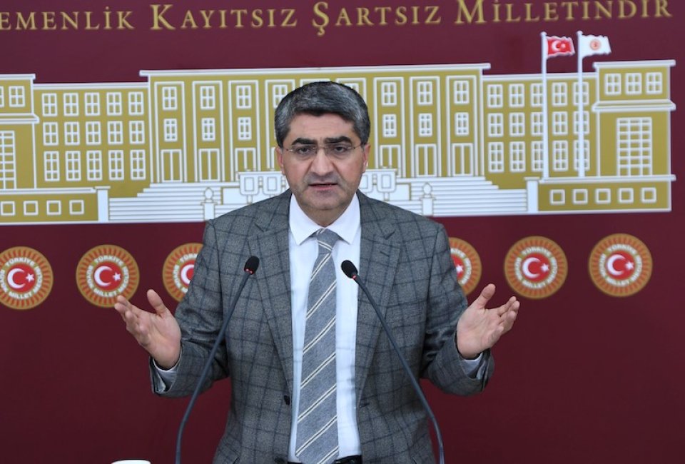 EKMEN: FAHRİ KUR’AN KURSU ÖĞRETİCİLERİNE KADRO VERİLSİN!