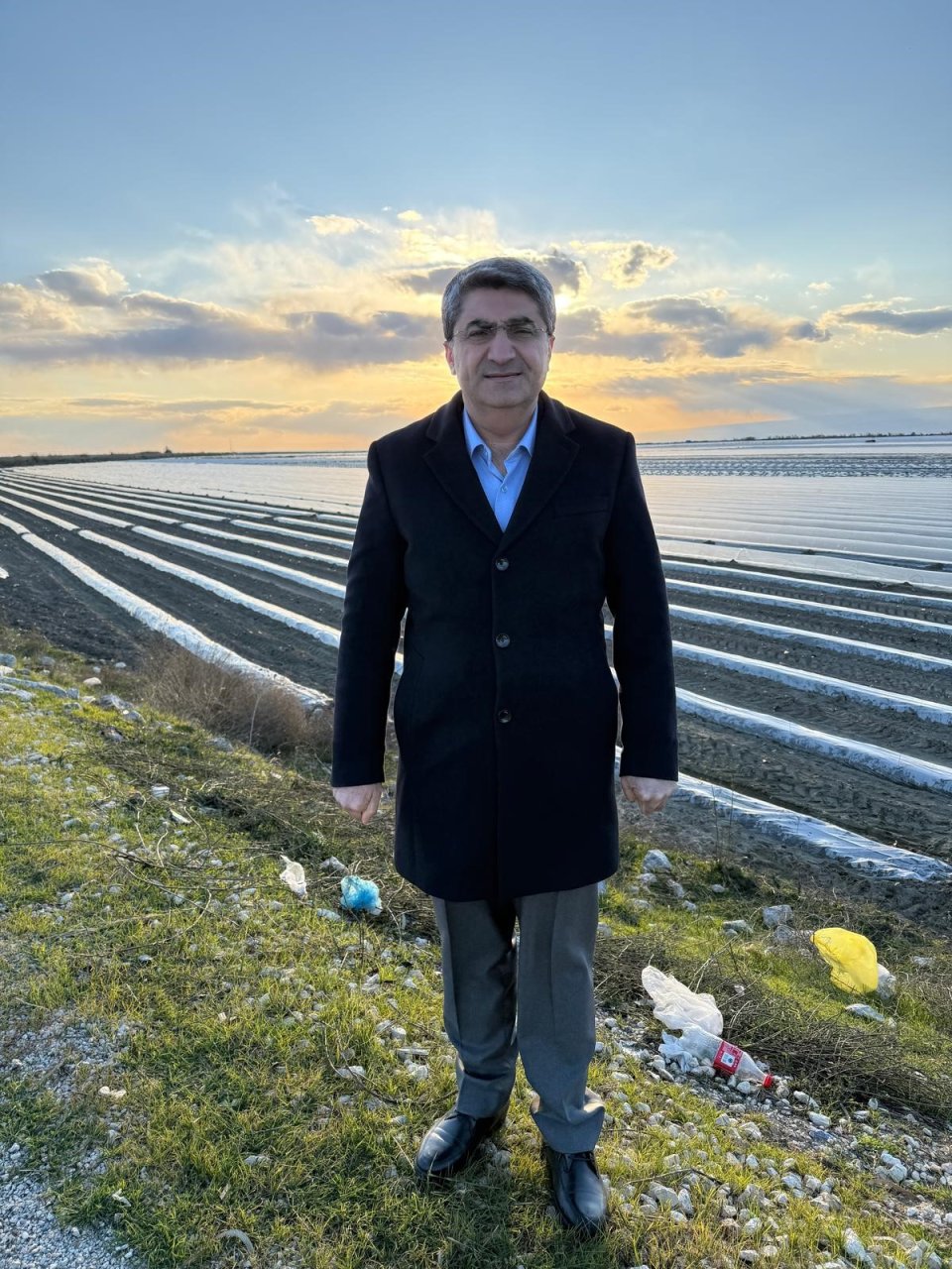 Ekmen Kazanlı'da turizm sahilinin karpuz serasına çevrilmesine tepki gösterdi: Burada işgalci seralar değil, şezlonglar görmek istiyoruz