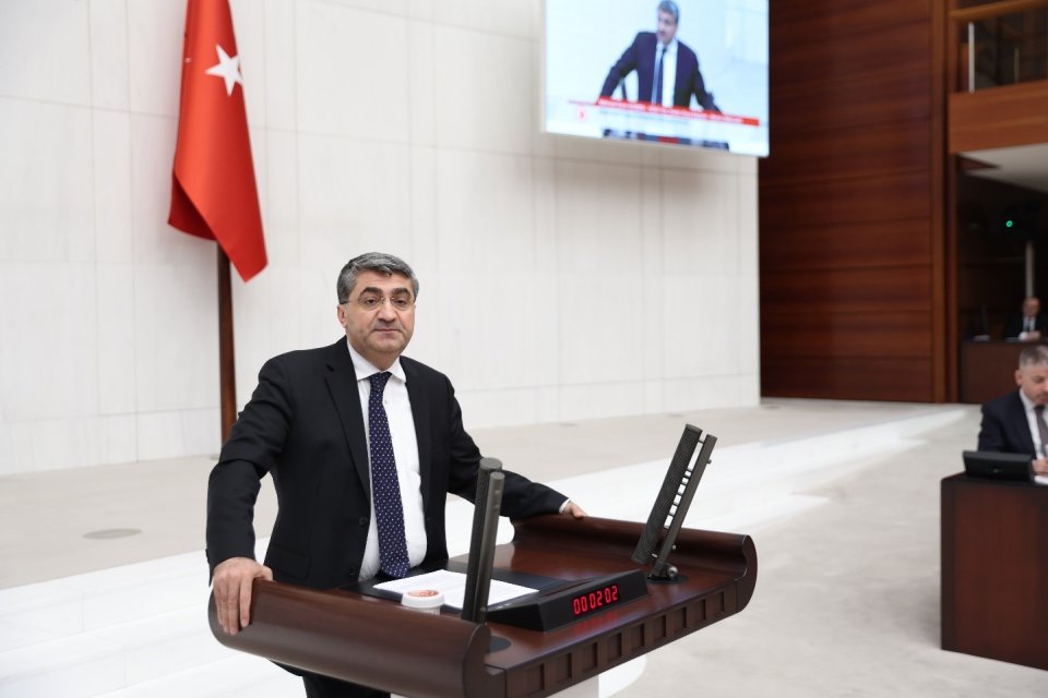 Ekmen, Mersin’in sorunlarını Meclis’te gündeme getirdi