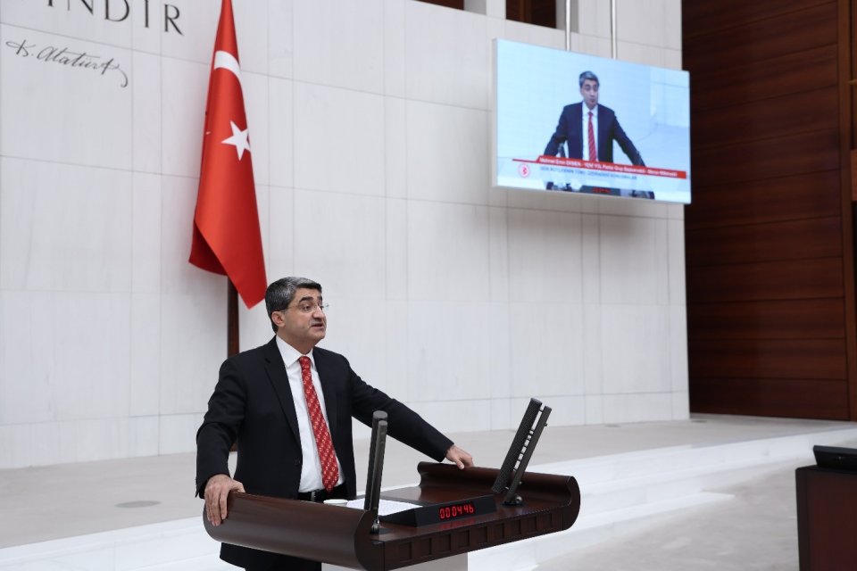 EKMEN: Mersin'in sahilleri için önlem hâlâ alınmadı