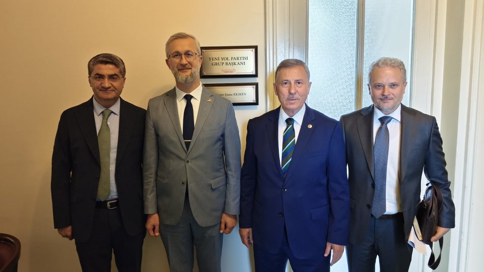 Ukrayna Büyükelçisi'nden Yeni Yol Grubu'na ziyaret