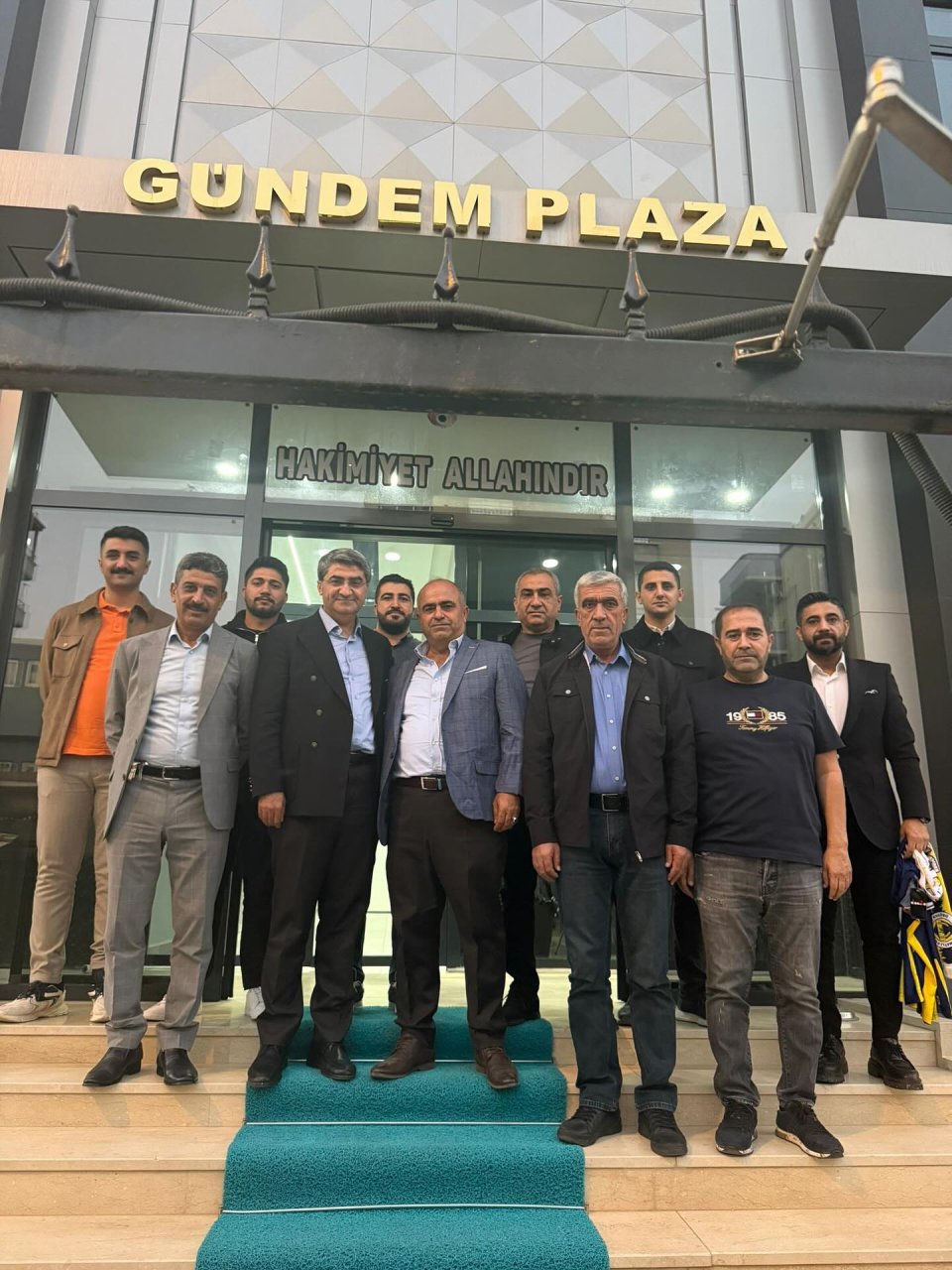 Binatlı Köyü Muhtarı Cemil Gündem ve Binatlıspor Kulubü Başkanı Mustafa Gündem’e ziyarette bulunduk.