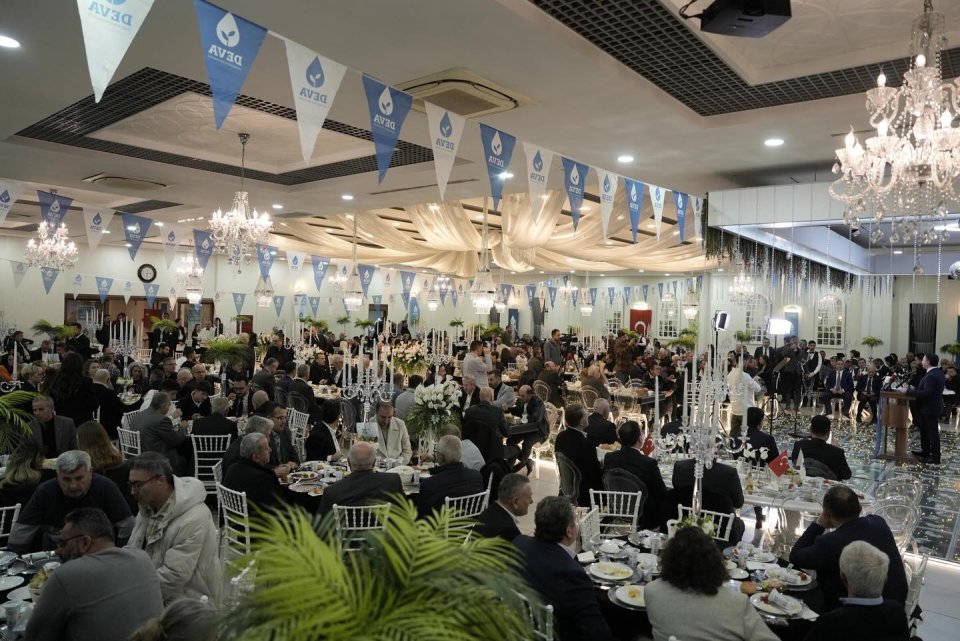 Bursa’da Genel Başkanımız Sayın Ali Babacan ve kıymetli teşkilat mensuplarımızla birlikte iftarımızı gerçekleştirdik.