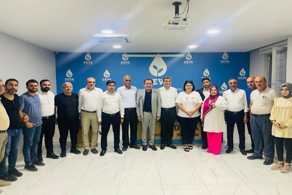 DEVA Partisi Diyarbakır İl Başkanlığımızı ziyaret edip, teşkilat mensuplarımızla istişarelerde bulunduk.