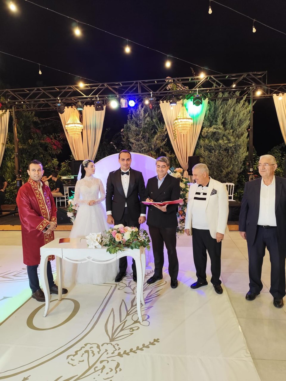 Dostumuz Halil Şen’in evladı Onur ile Yağmur’un düğününe katıldık.