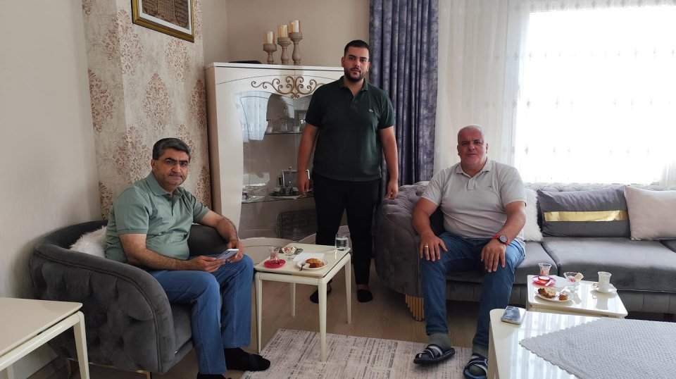 Hacı Ahmet Yüksel amcanın vefatı nedeniyle Ramazan Yüksel beye ve ailesine başsağlığı ziyaretinde bulunduk.