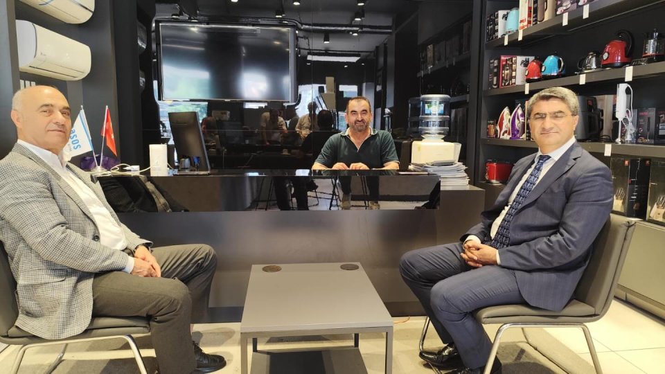 Kadim yol arkadaşımız Hasan Şen’i iş yerinde ziyaret ettik.