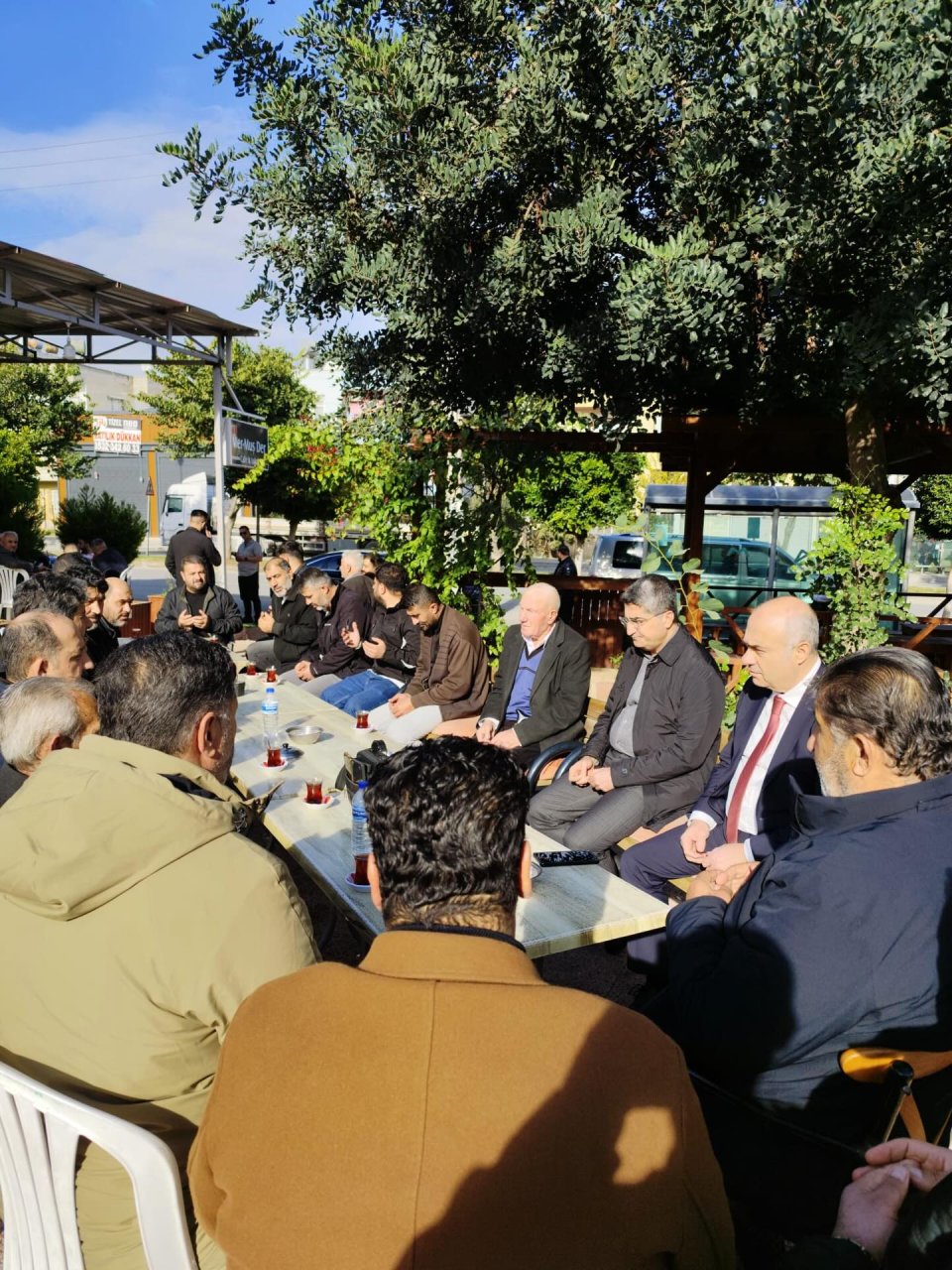 Kenan Konur’un vefatı dolayısıyla Mersin Muşlular Derneği’ne taziye ziyaretinde bulunduk