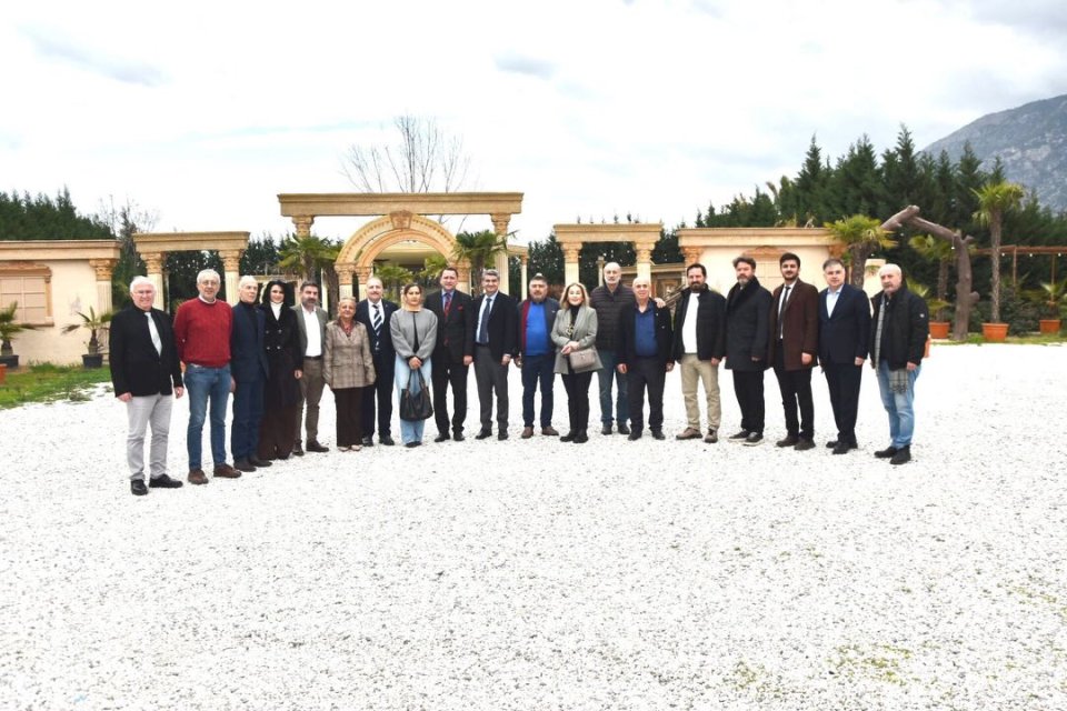 Manisa Dostlar Meclisi'ne katıldım