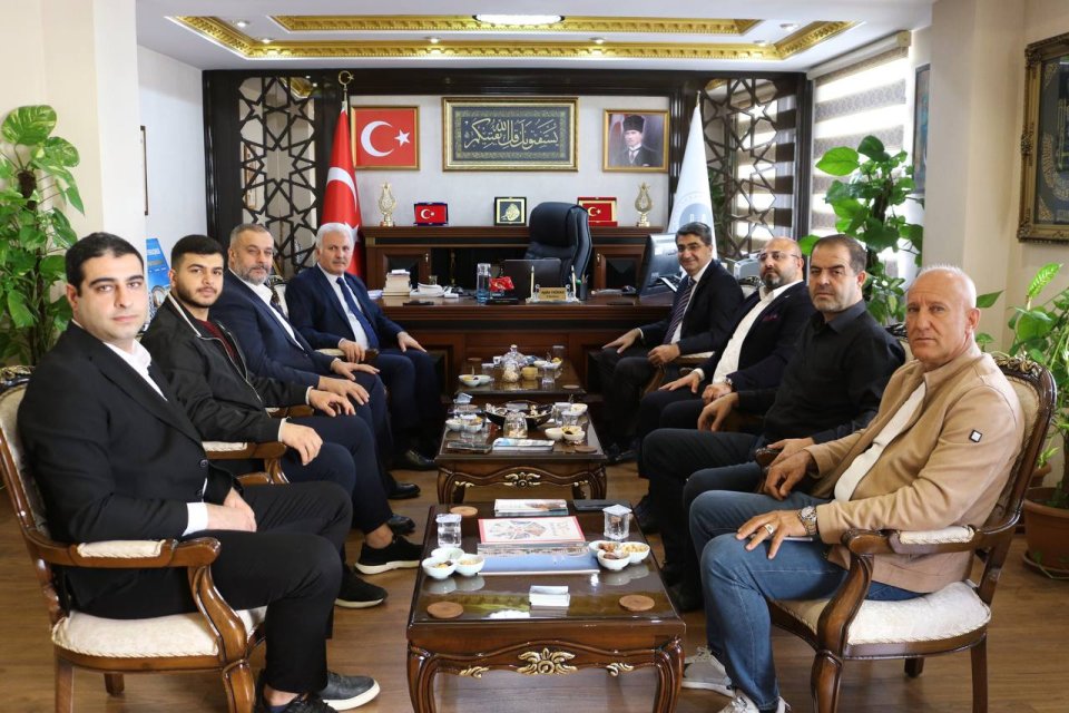 Mersin İl Müftüsü Aydın Yılman'ı makamında ziyaret ettik