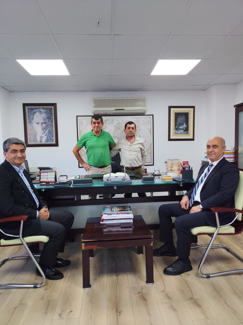 Mersin’in ve Çukurova’nın  eğitim hayatının en önemli kurumlandan olan Kitapsan’ı ziyaret ettik