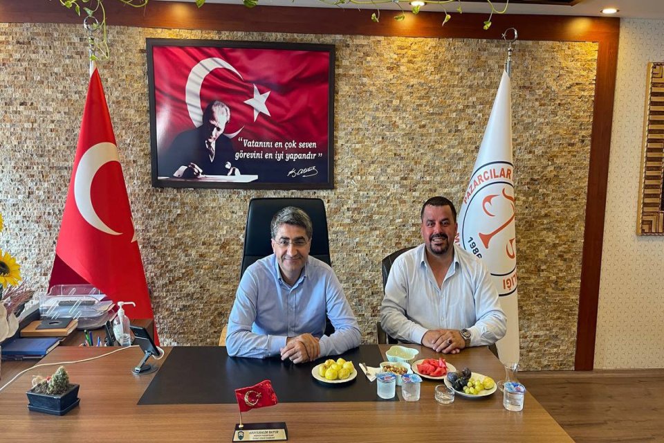 Mersin Pazarcılar Esnaf Odası Başkanı Abdulhalim Batur ve yönetimini ziyaret ettik.