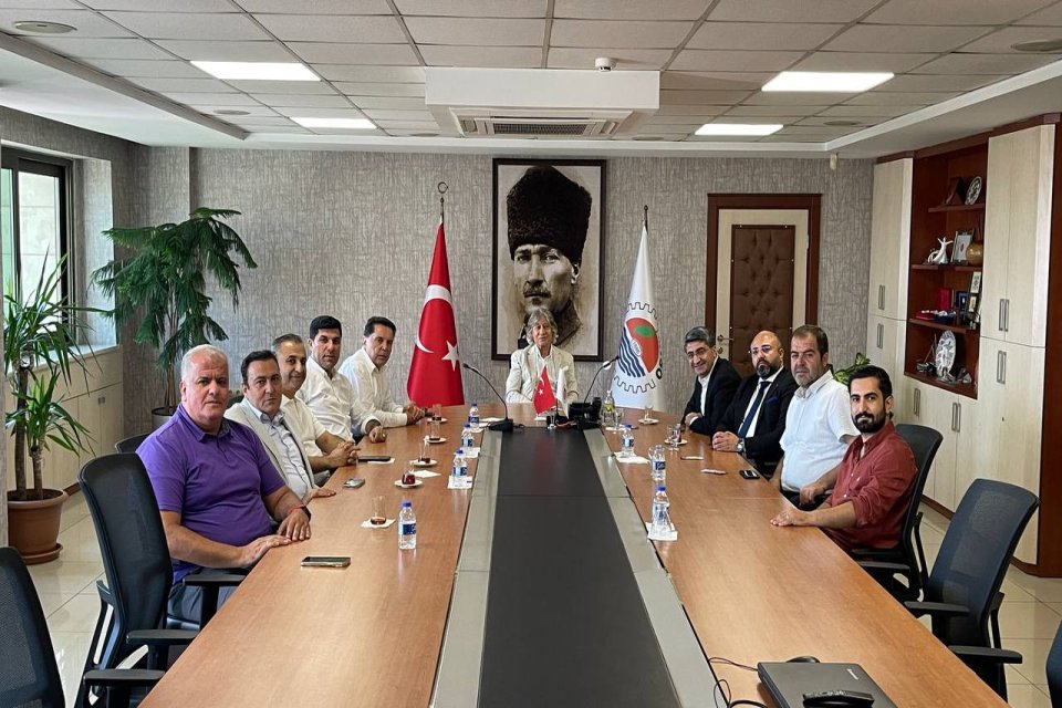 Mersin Ticaret ve Sanayi Odası Meclis Başkanı Hamit İzol ve Yönetim Kurulu Başkan Yardımcısı Mustafa Özdamar ve meclis üyelerini ziyaret ettik.