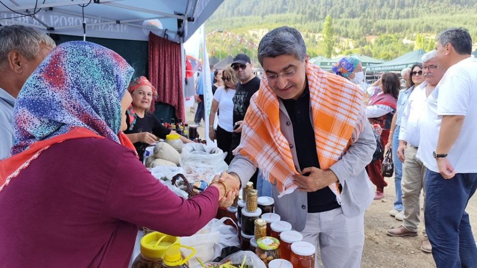 Mersin Toroslar’da düzenlenen Kardeş Göçerler Yörük Festivali’ne katılım