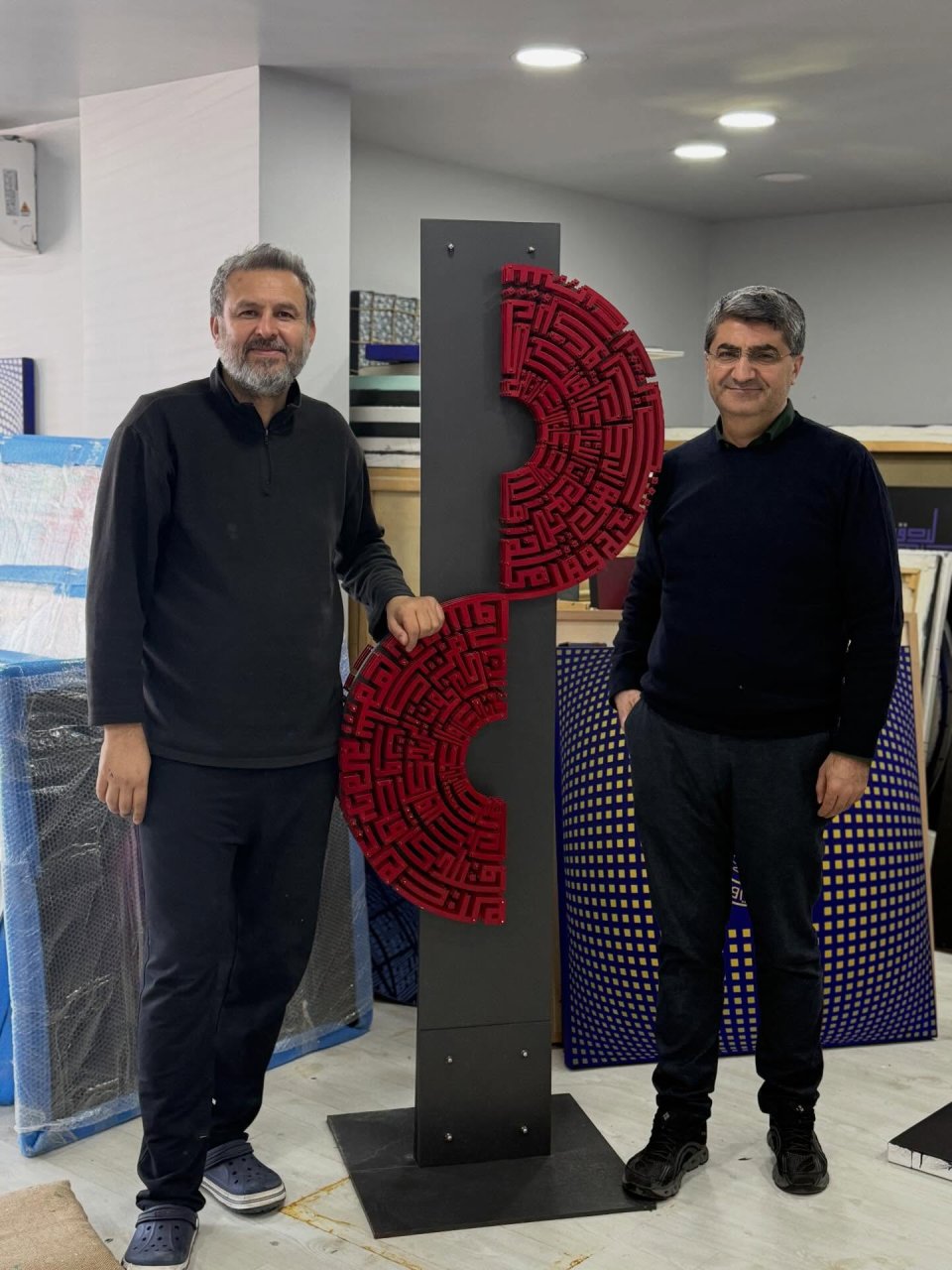 Ressam Murat Kurt'u atölyesinde ziyaret ettim.