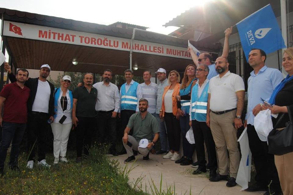Toroslar Mithat Toroğlu mah. Muhtarı Faruk Doğan'ı ziyaret ederek mahallemiz hakkında bilgi alışverişi yaptık