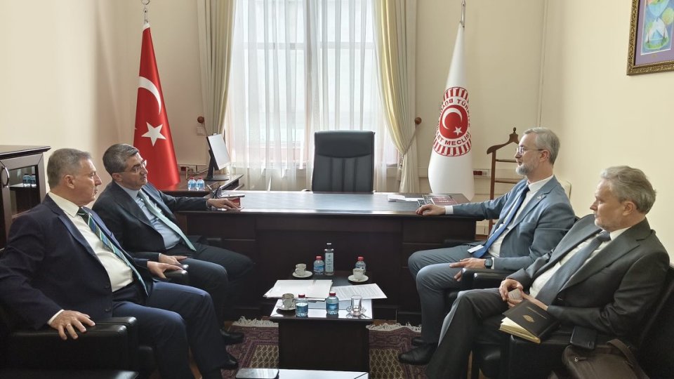 Ukrayna’nın Ankara Büyükelçisi Sayın Naryman Dzhelialov ve Müsteşar Sayın Denys Zolotarov’u TBMM’de ağırlamaktan memnuniyet duyduk.