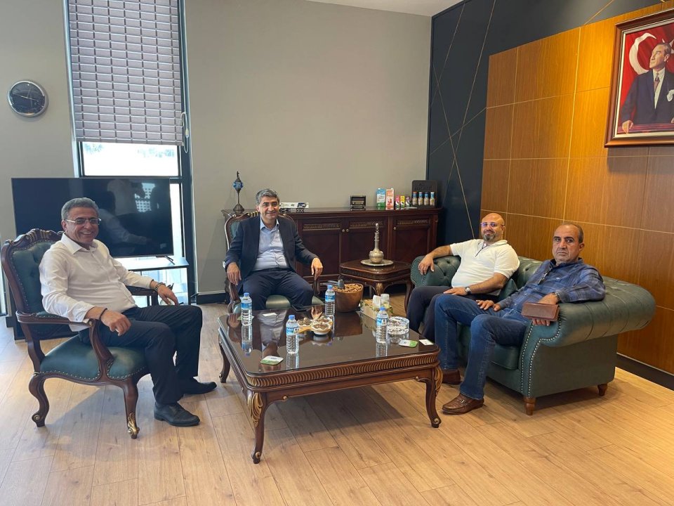 Yörüksüt AŞ.‘nin sahibi iş insanı Ramazan Öz’ü işyerinde ziyaret ettik.