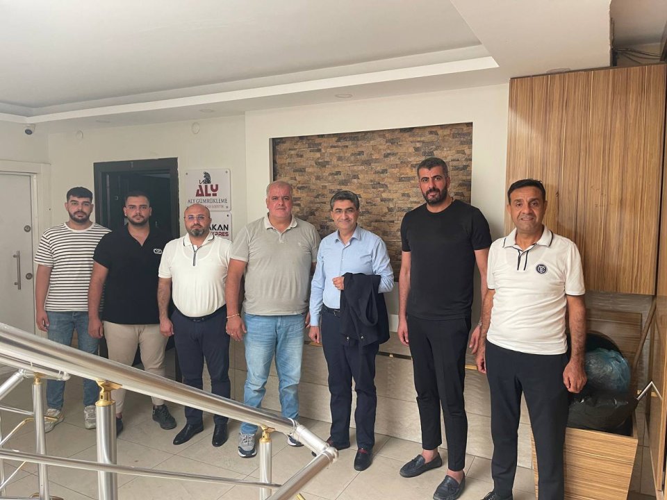 Yüksel Lojistik ve Nakliyat sahibi iş insanı Ramazan Yüksel’i iş yerinde ziyaret ettik.